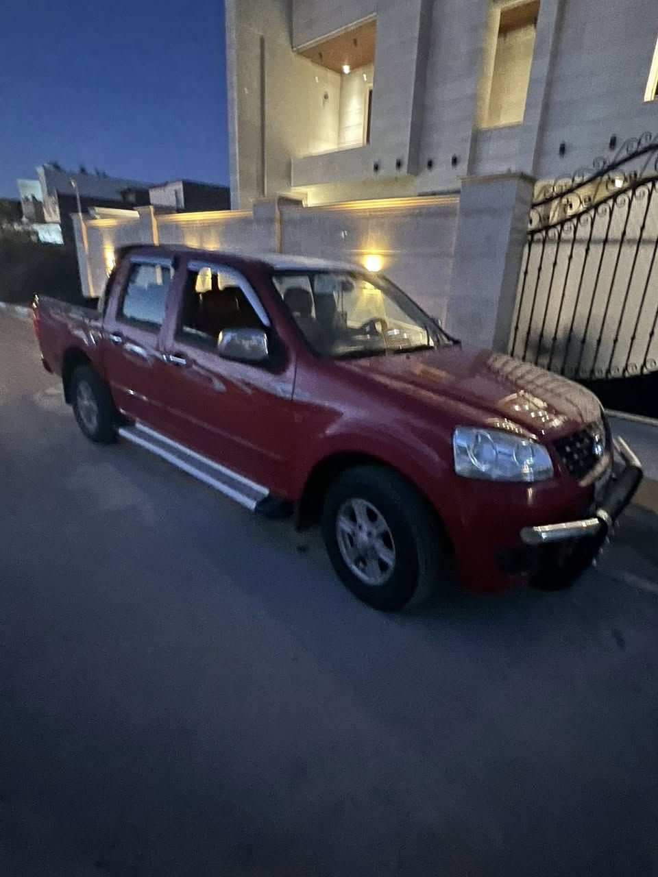 سلام عليكم للبيع كريت ويل 2015 رقم بغداد سياره جديده مابيهه نقص ماشيه 130 سعر 80 مكان بغداد المدائن ***********
