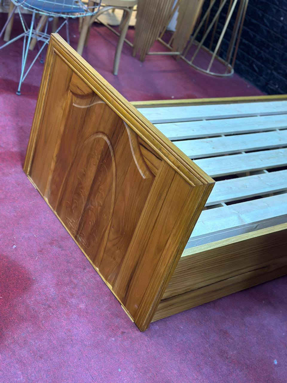 سرير عراقي خشب صاج قياس 90 *200 سم ب 200
الف


**إذا كنت صاحب هذا الإعلان وتريد حذفه لأي سبب، رجاءا أرسل رسالة إلى الدعم الفني**