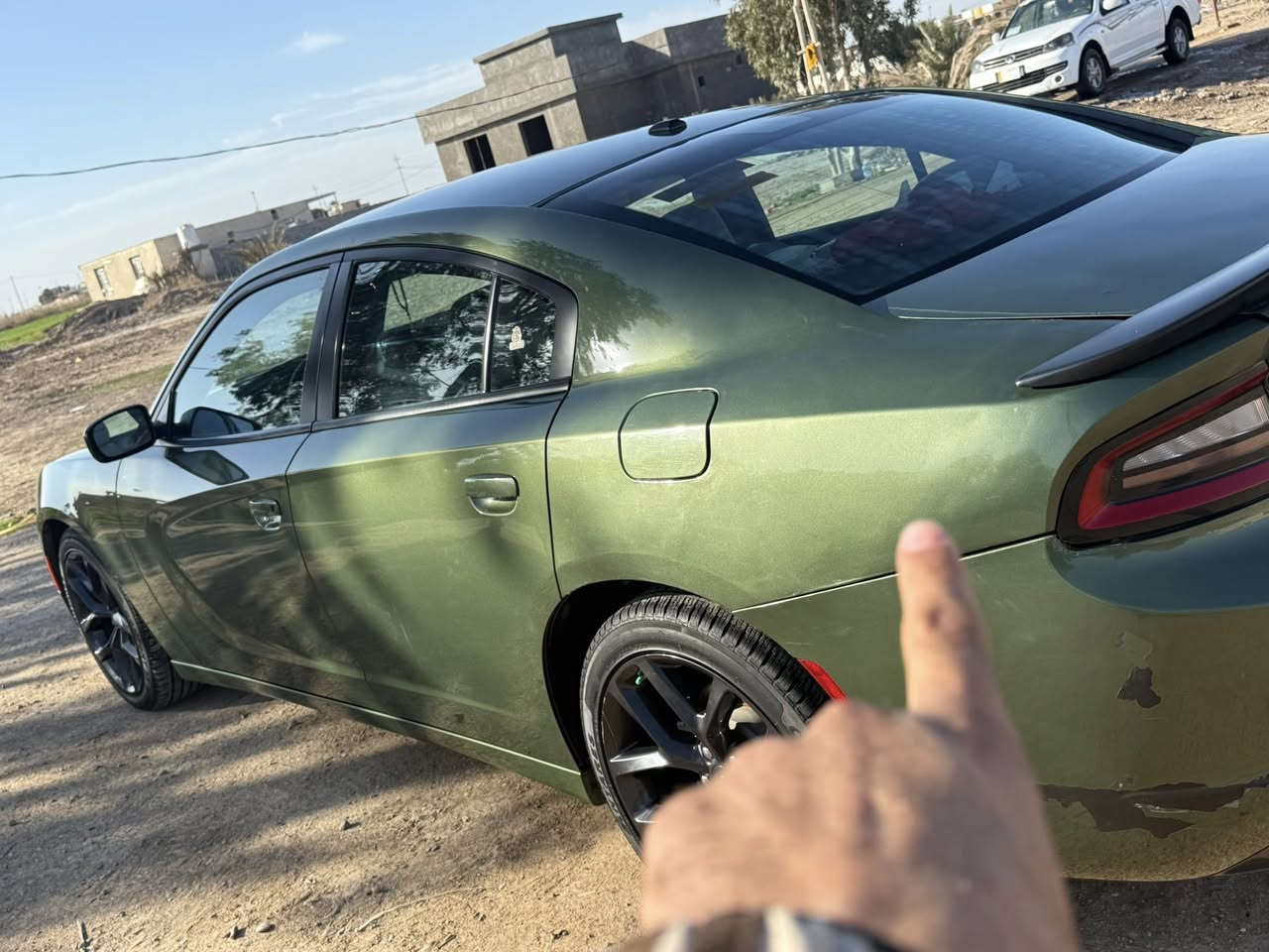 لبيع دوج جارجر ٢٠٢٢ رقم بغداد حادث سونار مرفق فقط عده لمذكور بسونار بدون تبديل دعاميه لخلفيه فقط ماشيه ٣٢ ميل سياره على ايدي باسمي شوكت ميعجبك تحول استخدام شخصي سياره احله من الصوره مكانهه واسط الصويره 
 ***********
