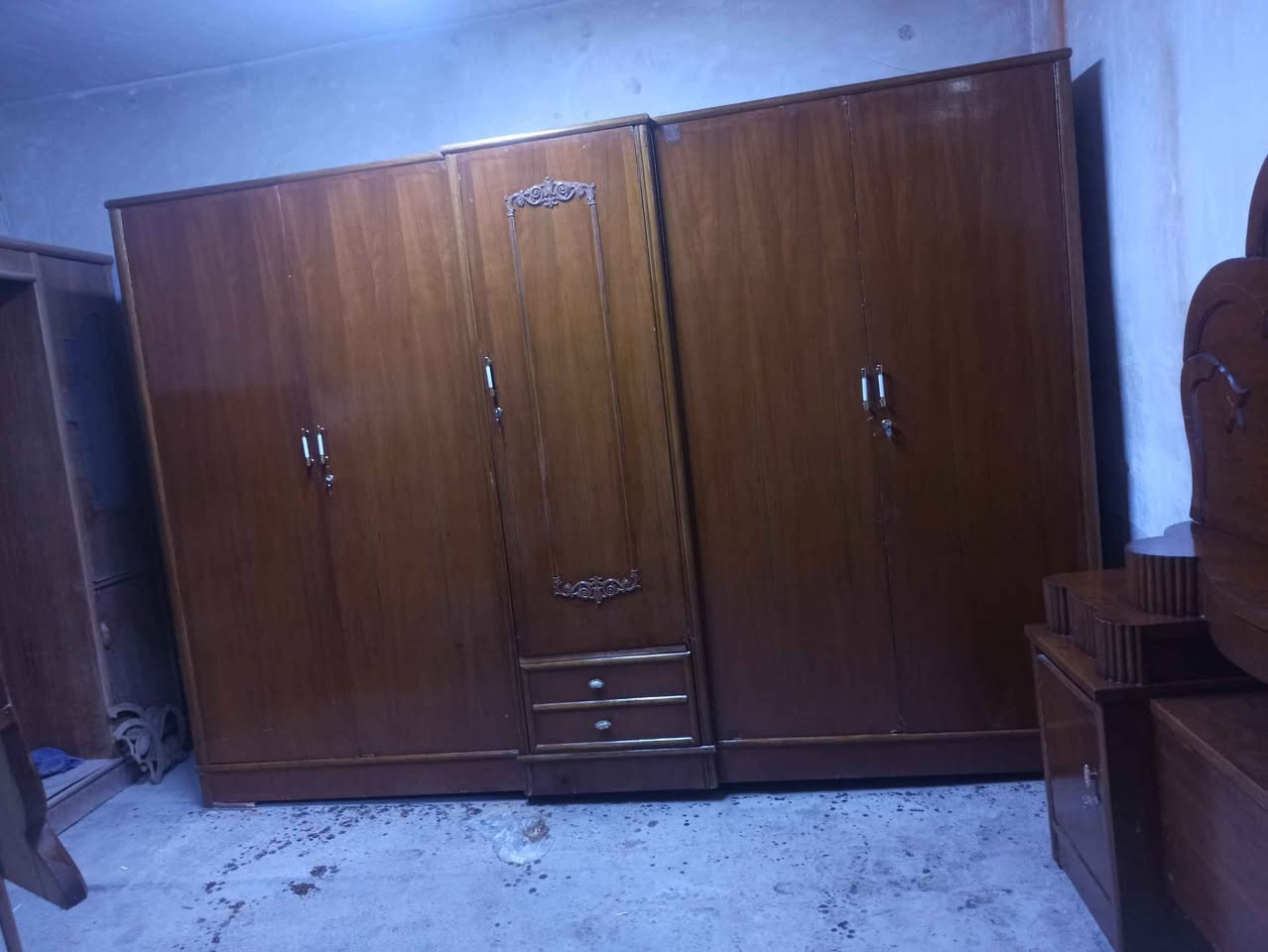 غرفه 5ابواب صاج كامله ضهر جرجوبه ومصبوغه ويدات وقفاله جدد المكان بابل الثوره *********** واتساب حلة, بابل
