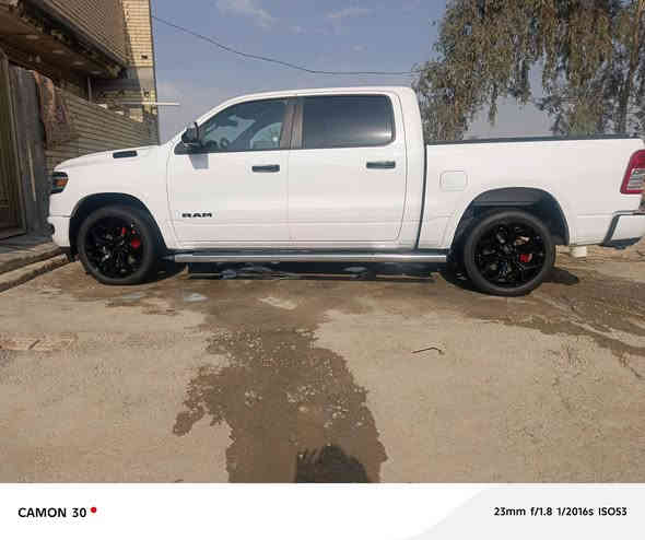 دوج رام موديل ٢٠٢٣
ماشيه ٥٢
مكان بغداد
سياره جديده معنه كلمه 
سعر٢٨٥$
محرك ٨
***********
مكلف بل نشر خابر راعيه
