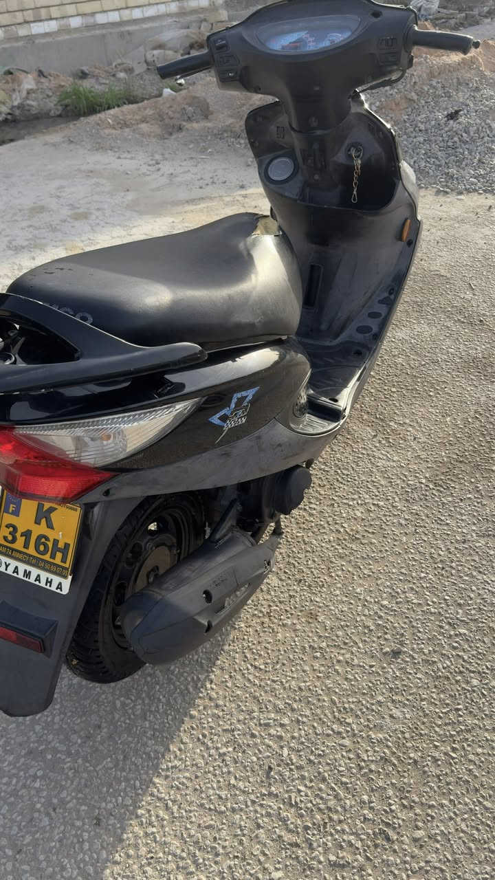 كامكو v2 محرك 125  دراجة بلادية ونظيفة ما بية نقص
س 775 وبية مجال 

‭0780 789 5013‬
