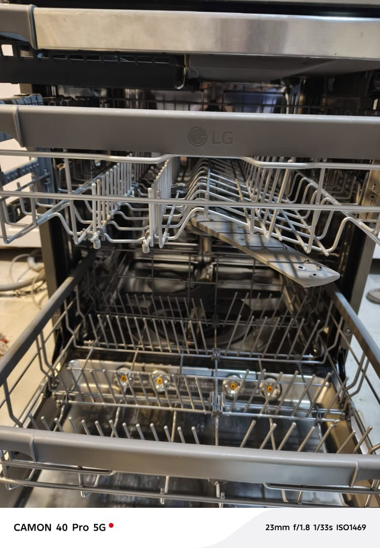 سلام عليكم ورحمة الله
عدنا مجموعة أجهزة استخدام قليل اريد ابيعهم لان انتقلنا لبيت مأثث اللي يريدون ياخذون اغلبهم ‼️ مو جهاز واحد واثنين يرجى التواصل لارسال التفاصيل وشكرا 

غسالة صحون LG استخدام سنة
سبلت Tosot طنين 
سبلت Tosot طن ونص
سبلت انفيرتر TCL طن ونص
مجمدة KELON كبيرة افقية
غسالة ملابس اتوماتيك الحافظ
طباخ وفرن غازي 4 عيون
فرن كهربائي كبير


**إذا كنت صاحب هذا الإعلان وتريد حذفه لأي سبب، رجاءا أرسل رسالة إلى الدعم الفني**