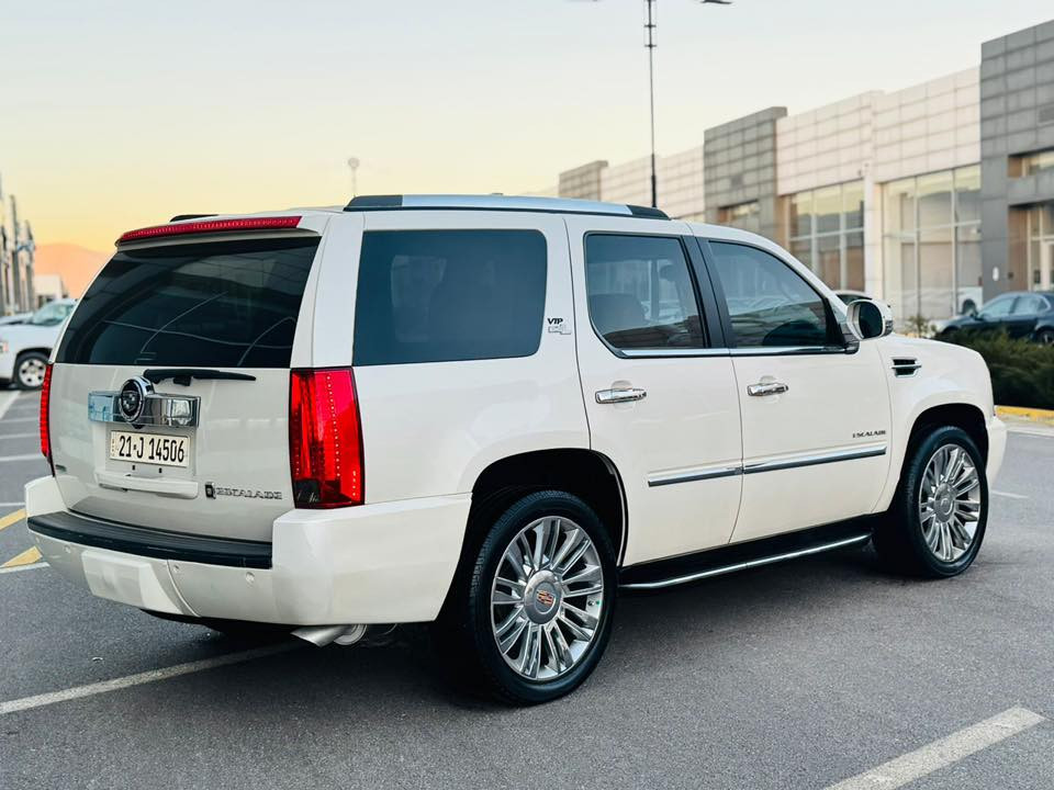 بسم الله الرحمن الرحيم
‏ CADILLAC ESCALADE 2011
▫️كاديلاك ئيسكاليد مؤديل 2011 فول مواصفات VIP
🔹فول فول مواصفات  مواصفات خليجى فور ويل 
_____________________________________
مكان🌆:: سليمانيه       سعر 💵:: 228$🔐
هاتف📲:: *********** ::: 0750187526
_______________________________________
▫️بيع و مراوس ✅✅
▫️گير و محرك بشرط مامفتوح 
ماكو صوت و دغان و صرف  بدون خلل بشرط 
🔹ماشيه ٨٨ الف حقيقي بشرط 
سياره حل حيل جديد و نصيف  عل وصع شريكه
▫️(قطعة وحدة بص كلير  )بدون صربه  بدون ارباگ بدون فتح
________________________________________
▫️مواصفات Vip
( فتحه - فوريل - داغل اصفر - تشغل عن بعد - شاشه - جنتا شفط - DVD - فورميكا - كشنات جلد - كشنات تبريد و تتفئه - كشن خزن - ستيرن كهربا و تتفيئة - مراي شفت -  ٧ راكب - تبريد مركزي - سكليتر كهربا - يدات نيكل - زينون بيلادي - بلاجيكتور - تحديد سوعه ) 
_______________________________________
▫️اربع طيرات  و ويل جديد موديل ٢٠٢٠ ينشده 
🔹سياره جاهزه  سيرفس جديد  بدون مصارف 
🔹سنويه و ارقام و هزه جديده  بسمي 
تحويل و غرامات بشرط 
گير و محرك و كهربايات بشرط
_______________________________________
بسم الله الرحمن الرحيم
                                 CADILLAC ESCALADE 2011
كاديلاك ئيسكاليد مؤديل 2011 فول مواسفات VIP
فول فول مواسفات مواسفات خليجى ده بل ئه كسل
______________________________________
شوين🌆: سليمانى      سعر💵: 228$🔐
موبايل📲: *********** ::: ***********
______________________________________
گيرو مه كينه ى به شه رت نه كراوه ته وه
سه وت و سه رف و خه له لى نييه به شه رت
ته نها 88 هه زارى حه قيقى رؤيشتوه
سه ياره كه زؤر زؤر جوان ماوه ته وه و نمونه يه له جوانيدا
( يه ك پارچه كليره ) به بى ناوگرتن و بئ ئيرباگ
______________________________________
مواسفات VIP
( سلايت - ده بل ئه كسل - ناوزه رد - شه غال - شاشه - سندوق شه فت - سه قف DVD - فؤرميكا -كوشن جلد - كوشن ساردو گه رم - كوشن خه زن - سوكان كاره باى و هيته ر - سئ ريز كوشن - ئاوينه شه فت - ته برد مه ركه زى - ته بريد له مس - سكليته ر كاره باى - ده سك نيكل - زينؤن - بلاجكتؤر ڤؤليؤك - تحديد سورعه )
_______________________________________
چوار تايه و ويلى لؤكى 2020 بؤ به ستراوه
كامل سيرڤز كراوه و يه ك دينار مه سروفى نييه
سه نه وى و ره قه م و هه زه ى تازه يه به ناوى خؤمه وه يه
ته حويل و غه رامه به شه رت
::: گير و مه كينه و كاره باى و هه موو گيانى به شه رت :::
_______________________________________
