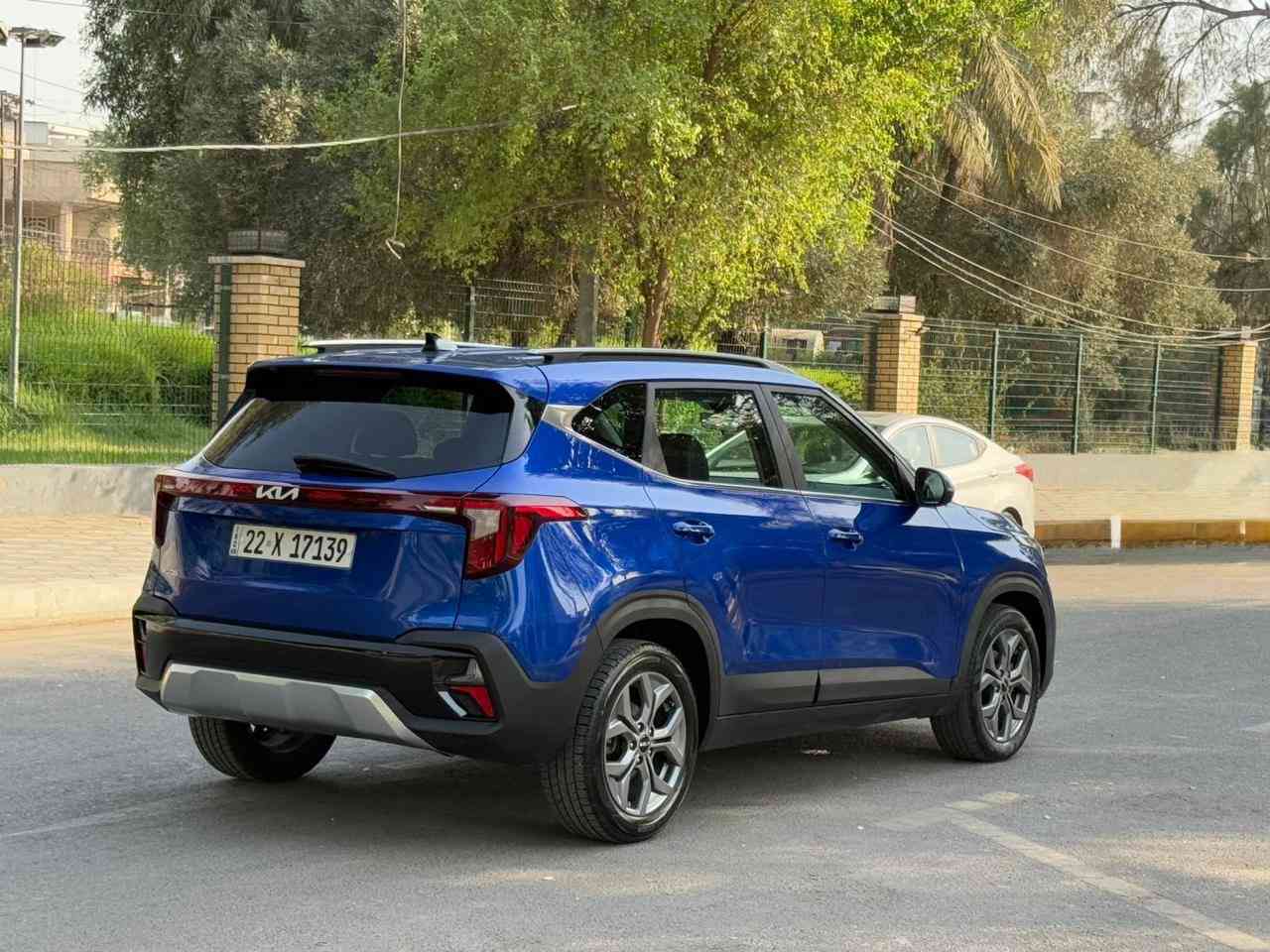 السلام عليكم
للبيع فقط بدون مراوس
كيا سيلتوس 2024 
جديده بدون اي نقص
السعر (173)
مواصفات فول عده سلايت
شاشه متصله عداد دجتال كار بلي
لد امامي نهاري متصل مع لايت عدسه 
محرك 2000 دوش
رادار امامي ورادار جانبي ورادار خلفي 
إشاير بالمري 
بك لايت لد متصل مع كامره خلفيه دواره 
بصمه تشغيل و ابواب 
تشغيل عن بعد  
قطعتين تبريد امامي وخلفي 
مداخل تايبسي 

ثلاث وضعيات قياده مع تحديد مسار وسياقه ذاتيه بريك ذاتي مع كامل وضعيات القياده نظام نزول منحدرات الاناره الداخليه ابيض لمس اوتو بريك  التبريد شاشه بيانو وبعد بيها هواي مواصفات 
قطعه وحده صبغ بنيد فقط بدون دواخل بدون شواصي بدون ايرباك حته راديتر وبدنه بلاديات
ماشيه 47 ألف
عنواني بغداد العطيفيه

للأستفسار ***********
