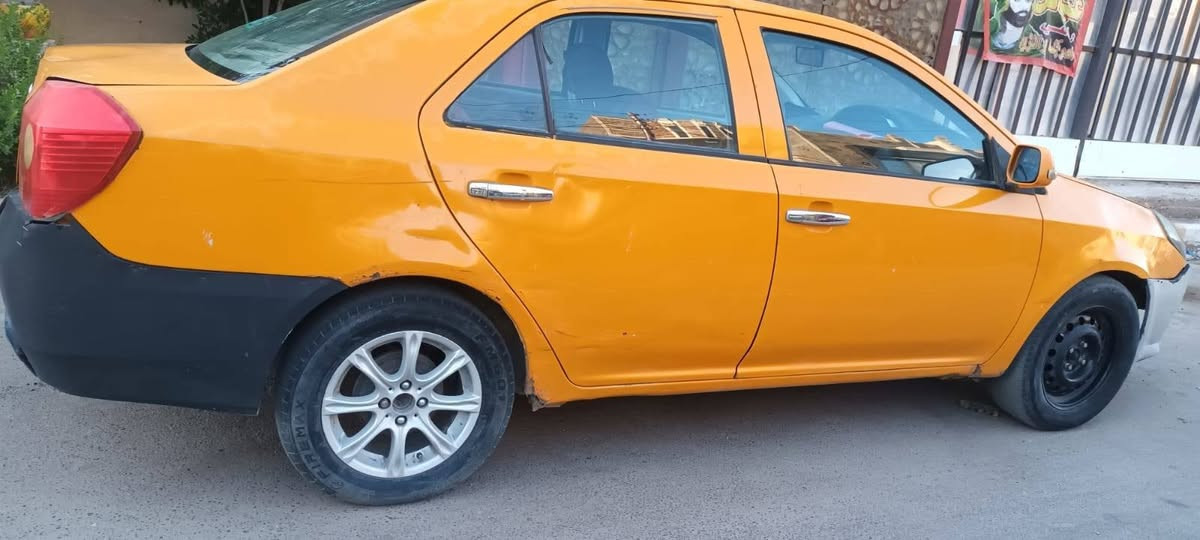 ام كي موديل ٢٠١٢مكفو من كير مكينة وتبريد وتخم تاير وشاصي ابلاديه بدون صبغ مكفولة صدر جديد باتري جديد مشط ستيرن جديد مصفر هيىه وغرامه وسنويه لل٣٠ مشروع وطني سعر ٢٣المكان شهداء البياع شارع المضخة الاول *********** * ***********
