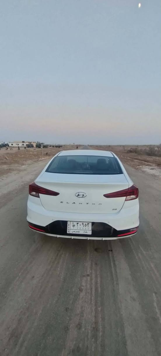 سلام عليكم النتراء 2020 خليجي
سعر 155 وبيه مجال 
مكان ناصريه سوق الشيوخ 
***********
