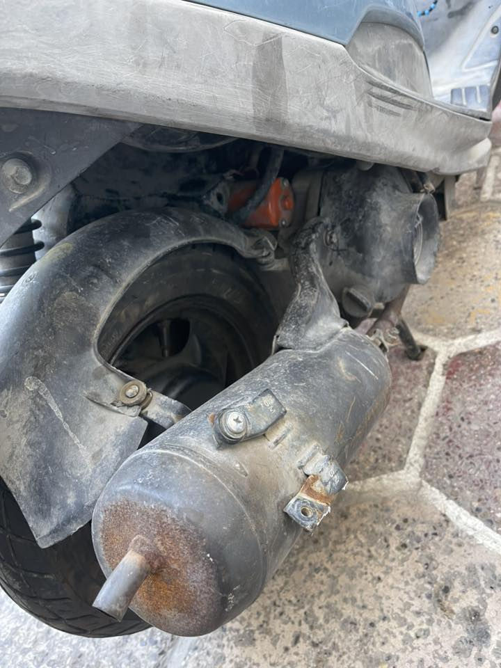 السلام عليكم ماكس منغولي ١٢٠ تشتغل كابربتره تعبان ابيع طافيه اكفل مكينه شغاله كهربائياته شغاله كفراته كامله ابيع طافيه مكان بغداد ٣٧٥ وبيه مجال ***********
