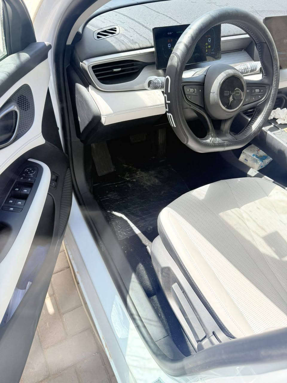 سلام عليكم BYD سيل 5 2025
السياره استلام شركه بأسمي غير مستخدم زيروو 
كل ملحقات موجودة (بصمه كرت شاحنة فرشات  ) 
شاشه معربه 
مكان بغداد بلديات
الرقم ***********
