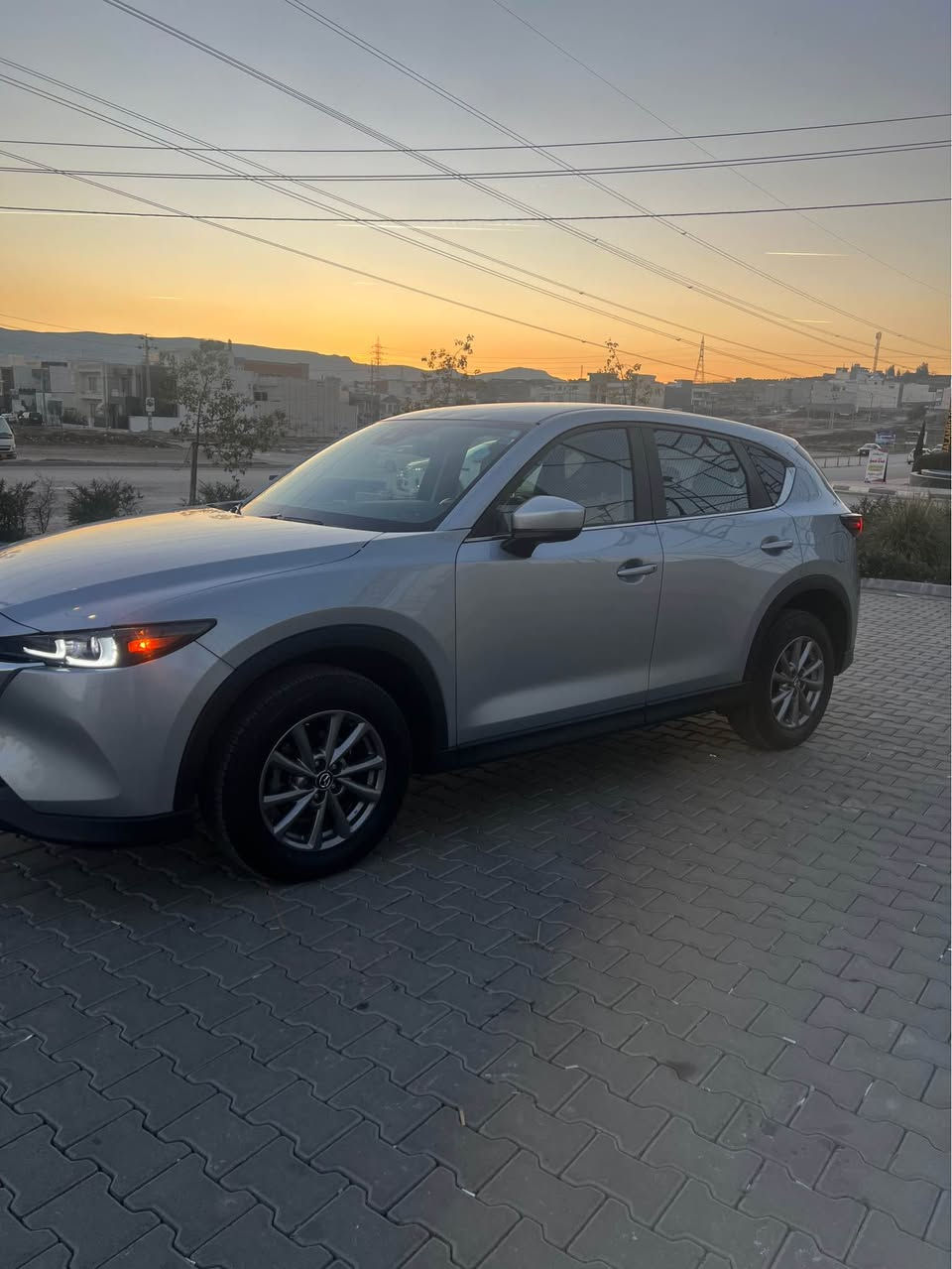 ڤرۆشتنی خیرا بە پارەی جیبئ
مازدای cx5
مەکینە ٤ بستۆن ٢.٥ بئ تۆربۆ مەرخوب
دەبل ئەکسل
ڕادار 
ئاوینە ڕادار ڤۆتۆ
کوشن جلدو شاموا
کوشن هیتەر کارابا 
سوکان هیتەر
خەتی جادا 
سنوق شەڤت
دەبل گیڕ تۆماتیک ئادی سپۆڕت
تەنیا ١٨ مایل ڕۆشتوە 
٤ تایەی لۆک بۆ بەستوە 
بۆیاخ ٣ بارجەی پیشی یرباگ بەس سوکان تەقیوە سیتەمە
تۆزی ناوی گرتوە شانسیو سەرە دەبل بە شەرت 
ڕەقەم شەنسیم داناوە هەمو گیانی بە شەرت
سەنەوی بە ناوی خۆمە تا ٢٠٣١ 
وەک نرخ ١٥٨ مەجال کەم
زم ت ***********
کورد سیتی ٢ السليمانية, العراق
