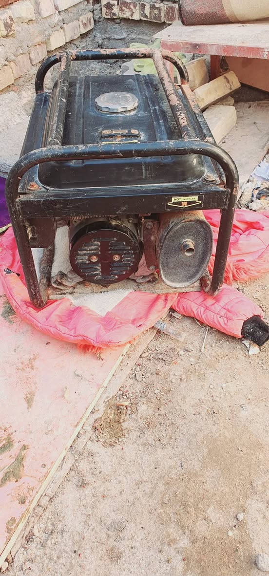 سلام عليكم اخوان مولده 12 انبير شغاله مال بيتي سعر 80 مكاني كوفه قرب جسر المام علي. ع رقمي ***********
