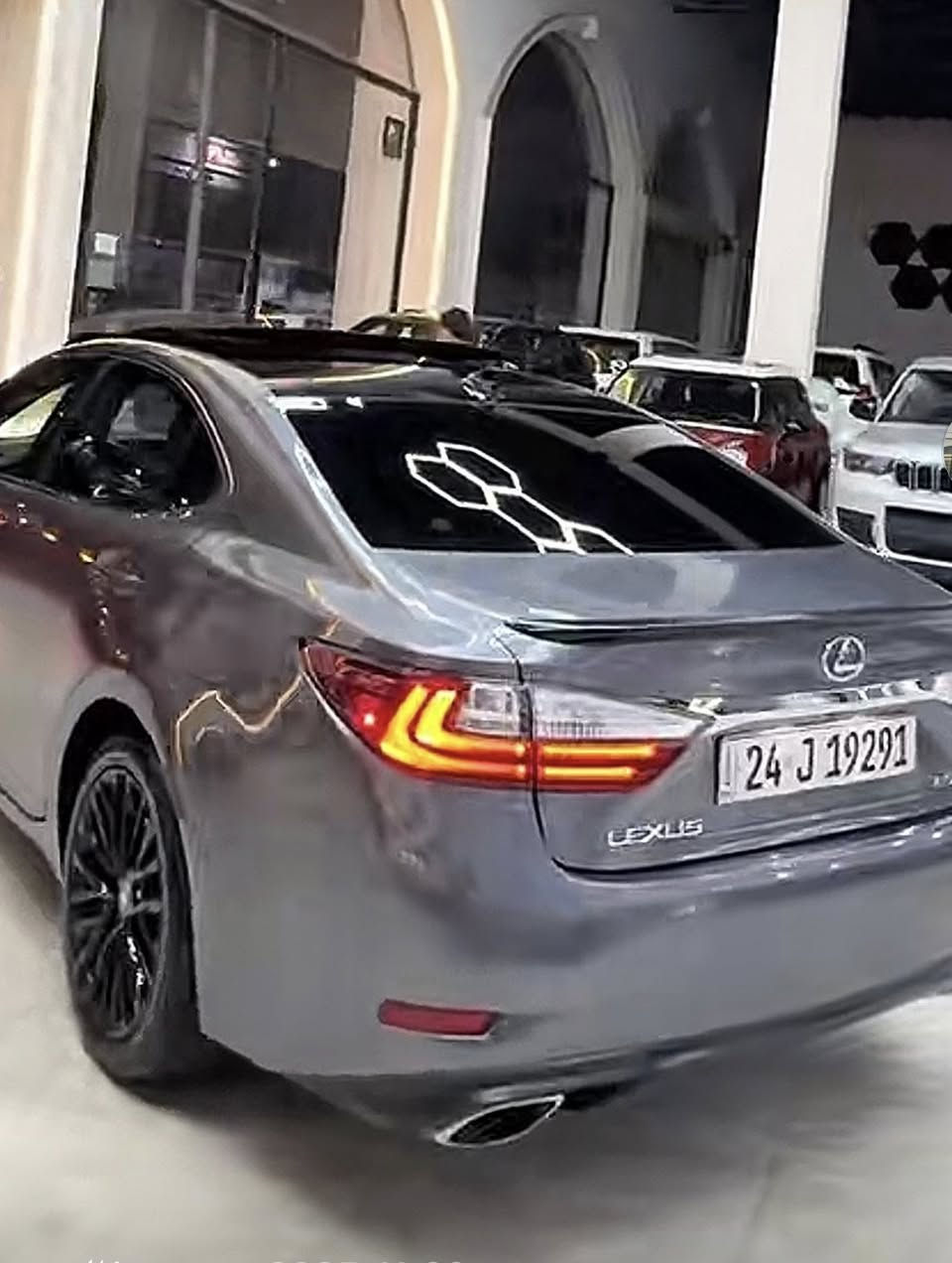 سلام علیک lexus es 350 ٢٠١٦ فول فول مواسفات للبیع 
کیر محرک کلیش بشرط مکان سلیمانیە

***********
