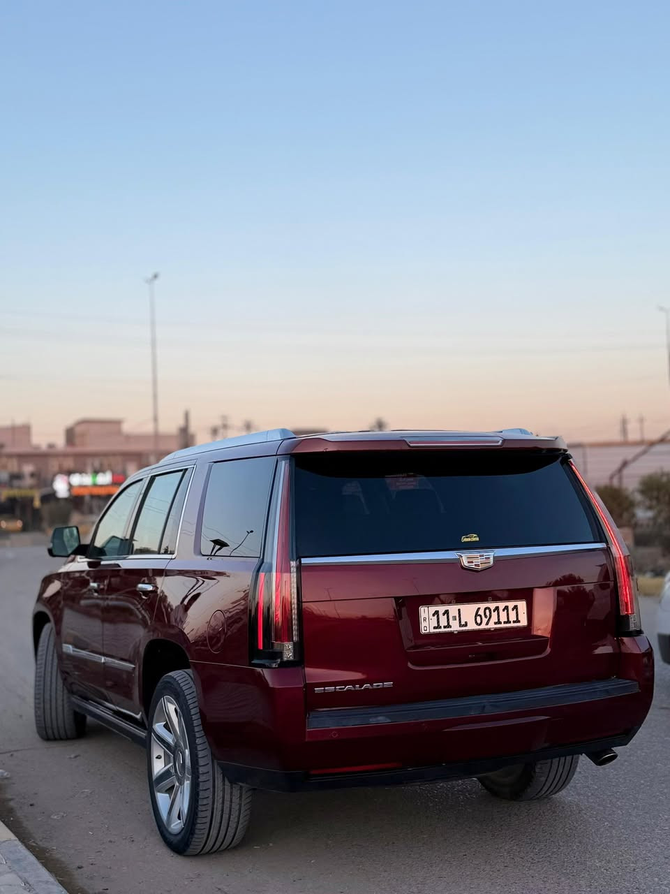 السلام عليكم
اللهم صلى على محمد وال محمد 
كاديلاك اسكاليد ٢٠١٦ luxury
السياره فول مواصفات عدا الجكات
السياره دخول جديد كتاب ضباط 
بدون ايرباك
داخل تو كلر كريمي وجوزي
كشنات منفصل 
كشنات تدفئه تبريد 
فتحه 
شاشه وسطيه 
السياره حادثهه كلش بسيط 
كسر بالايت الايسر ودعاميه نفسهه بيهه كسر مصلحه ومصبوغه
السياره مابيهه كل نقص وتخم تاير جديد 
السياره ماشيه ١٦٦ الف 
مكان السياره الديوانيه 
السعر ٣٥٠
رقمي ***********
