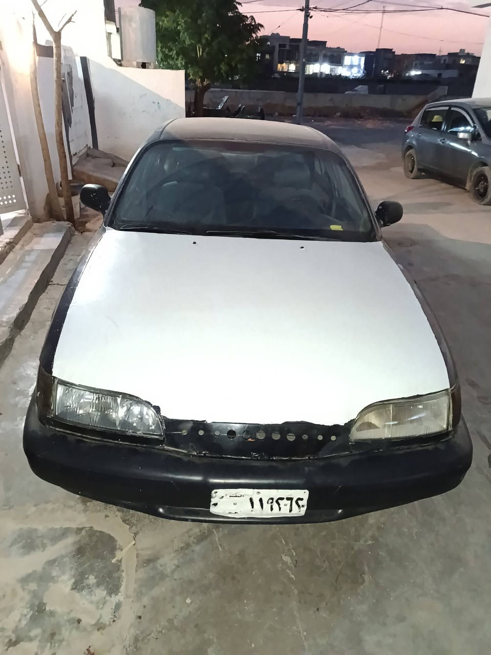 السلام عليكم
فروشتن

سوناتا 93
گير اوتوماتيك به شةرتي گير ومةكينه

ارمي سليماني 
نوقساني تيا نيه
15گلا ومجالي كةم
***********
