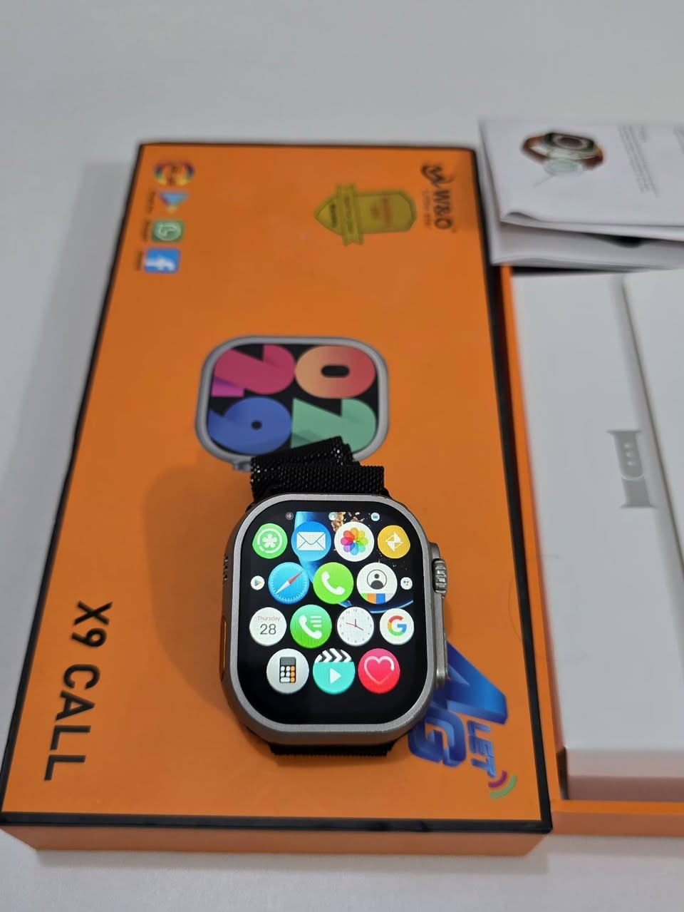 ساعة (X9 CALL) عبارة عن هاتف
سيم كارت✅
شاشة كاملة بدون حواف✅
يمكن الاتصال بالانترنت عن طريق الواي فاي وتحتوي ع متجر بلي لتنزيل التطبيقات مثل التيك توك والفيس والانستا والواتساب بدون الربط مع الهاتف
السعر 60 الف دينار 
ومتوفر توصيل جميع محافضات العراق
***********
