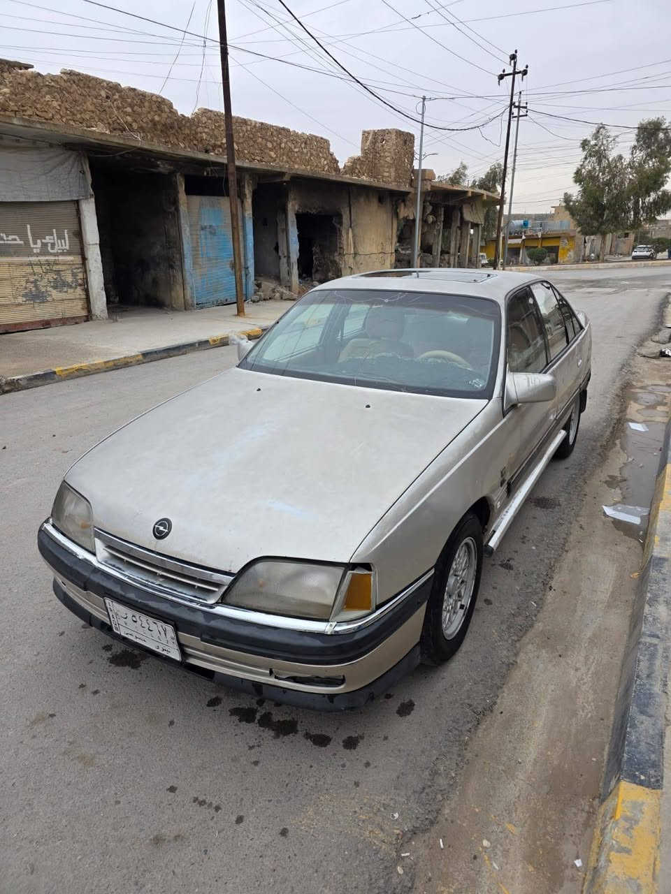 السلام عليكم 
اوبل اوميكا رقم نينوى للبيع 
رقم ألماني سنويه 2029 شرط تحويل 
موديل 91 حجم محرك 20
كير مكينه شرط 
سعره 30 ورقه  
لتواصل ***********
