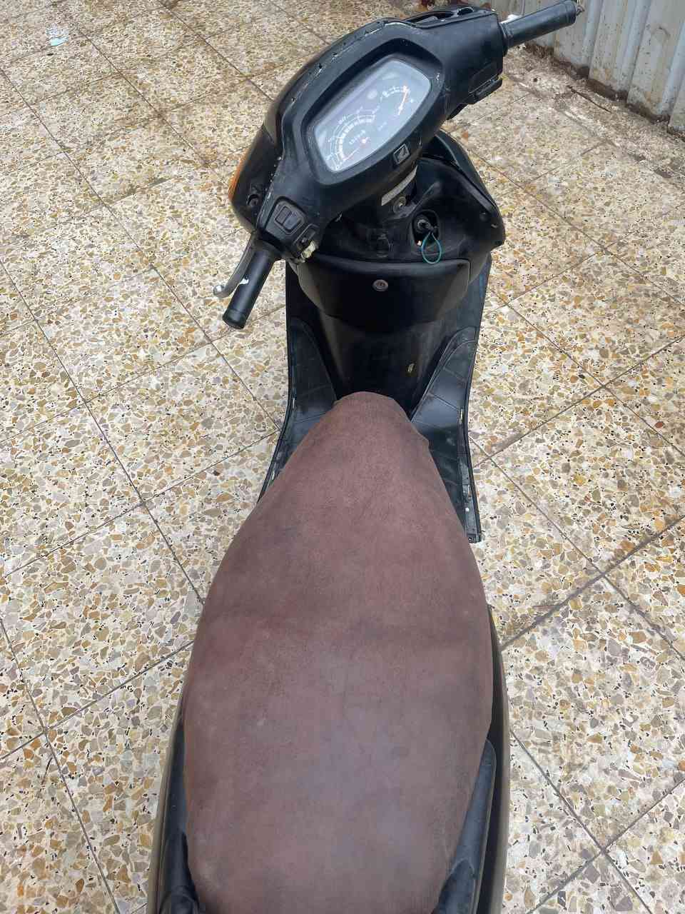 سبيبي ياباني للبيع 
شغالة نكرة وحدة مكاني البياع ***********
