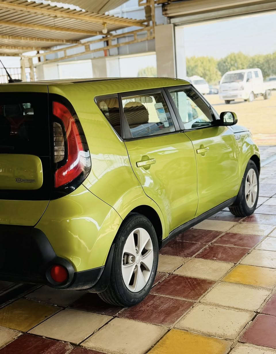 السلام عليكم 
صول 2015 امريكي ضرر جاملغ بنيد 
مكينه 1600 رقم القادسيه 
سعر 105 بيه مجال 
رقمي /***********/***********
