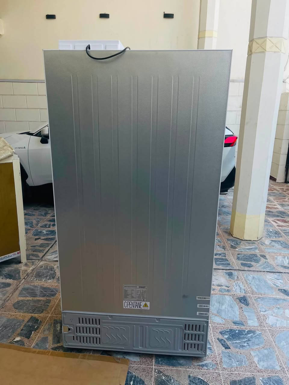 السلام عليكم ثلاجه  سايد باي سايد LG smart مستعمله لمده شهر جديده 100 بال 100 اشتريتها ب750 للبيع السعر المطلوب 400 تفحص قبل لا تشتري  غير متواجد ع فبس بوك رقم التواصل ***********
