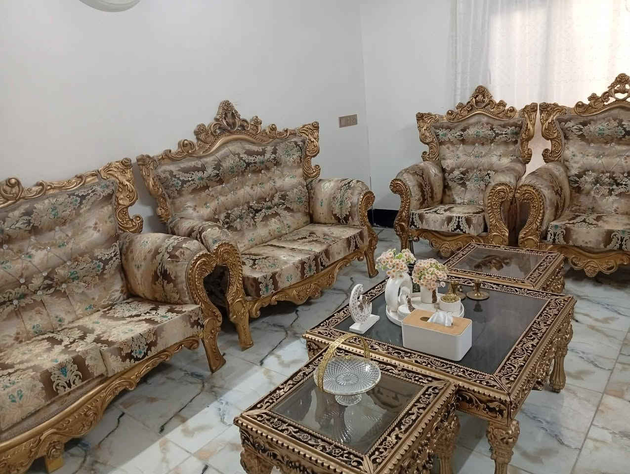 سلام عليكم قنفات ملكيه للبيع نظافه ١٠٠ بل ١٠٠
كركوك قرب جسر ليلان
٤٠٠ بي مجال بسيط 
*********** مكلف نشر خابر رقم تدلل
