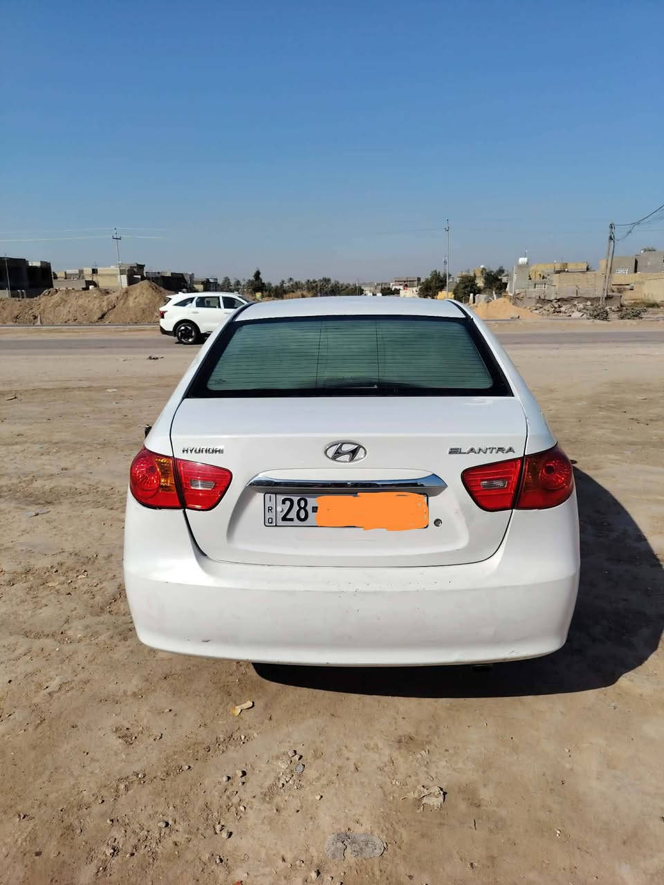 النتره 10 خليجي مكينه 1600 مكينه وكير جدد مكينه مامفتوحه لاتنقيص ولاتبخير سياره جاهزه من كلشي مكفوله من الضربه والتبديل فقط بيه قطعتين صبغ بدون دواخل رقم نجف دولي الشراي يتصل السعر 100 وبيه مجال بصيط رقمي ***********
