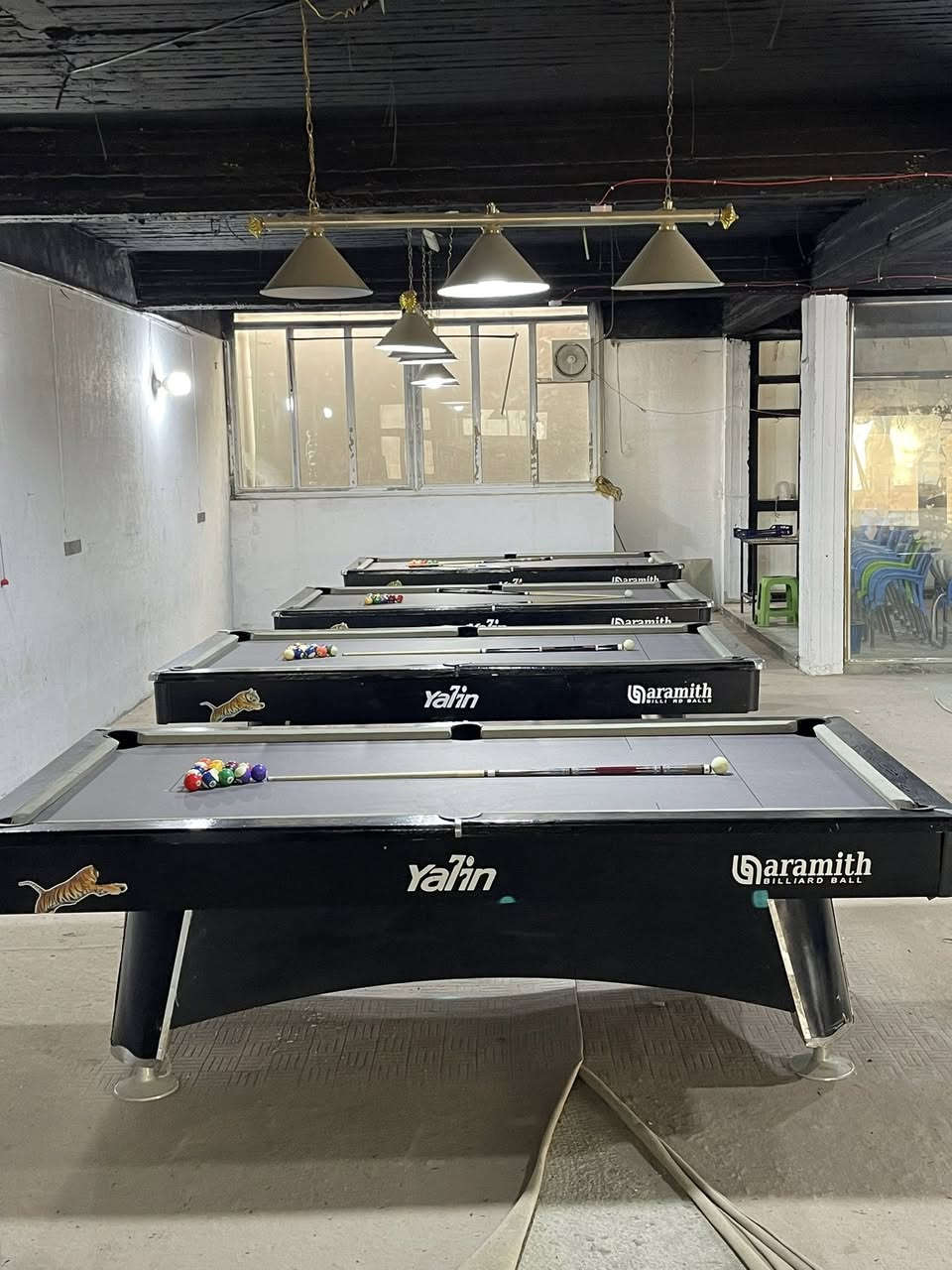 السلام عليكم 4ميوزه اخوات مثل ما موضح للبيع او مراوس بسوبر ماستر نظيفات المكان كربلاء ***********
