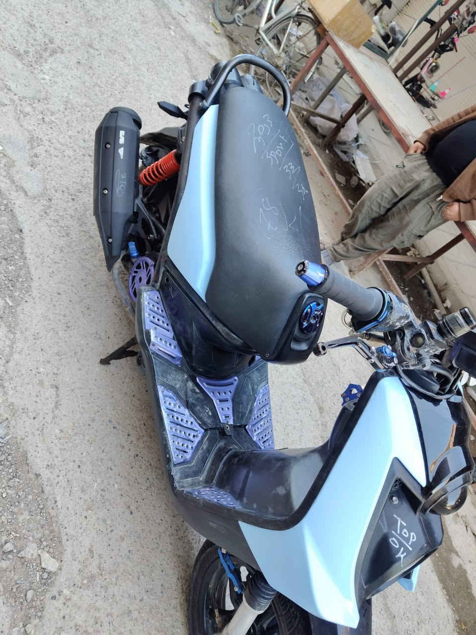 سلام عليكم سكنس جبلي للبيع دراجه بلادي تزويد  نعومه شلعه معدل خير من الله
مكاني ديالى بعقوبه

***********

مليون 200
