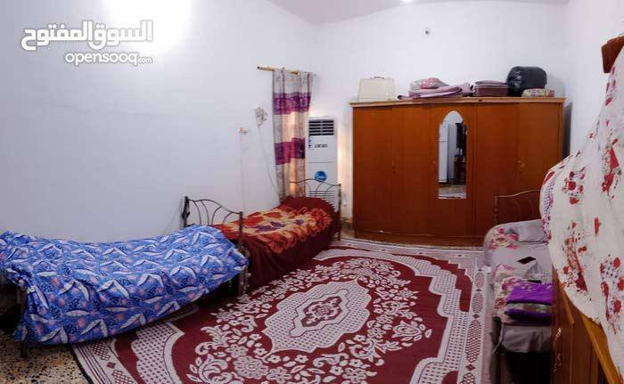 🏡✨ بيت للبيع – قضاء أبي الخصيب / مقابيل مدينة الأندلس ✨🏡
للبيع بيت مساحته 200 متر 🏠
بناء ثرمستون + ملبوخ 🔨
واجهة على شارع 30م 🚘

📍 تفاصيل البيت:
🛏️ غرف نوم عدد (3)
🚿 حمام داخلي + حمام خارجي
🛋️ دوانية + استقبال
🧱 الأرضيات كاشي
✅ البيت ملك صرف باسمي
✅ موقع مميز – جاهز للسكن مباشرة
📍 مقابيل مدينة الأندلس
مقابيل كليه الاداب الجديده
وجوازات و المحكمه💰

📞 للاستفسار: ***********
