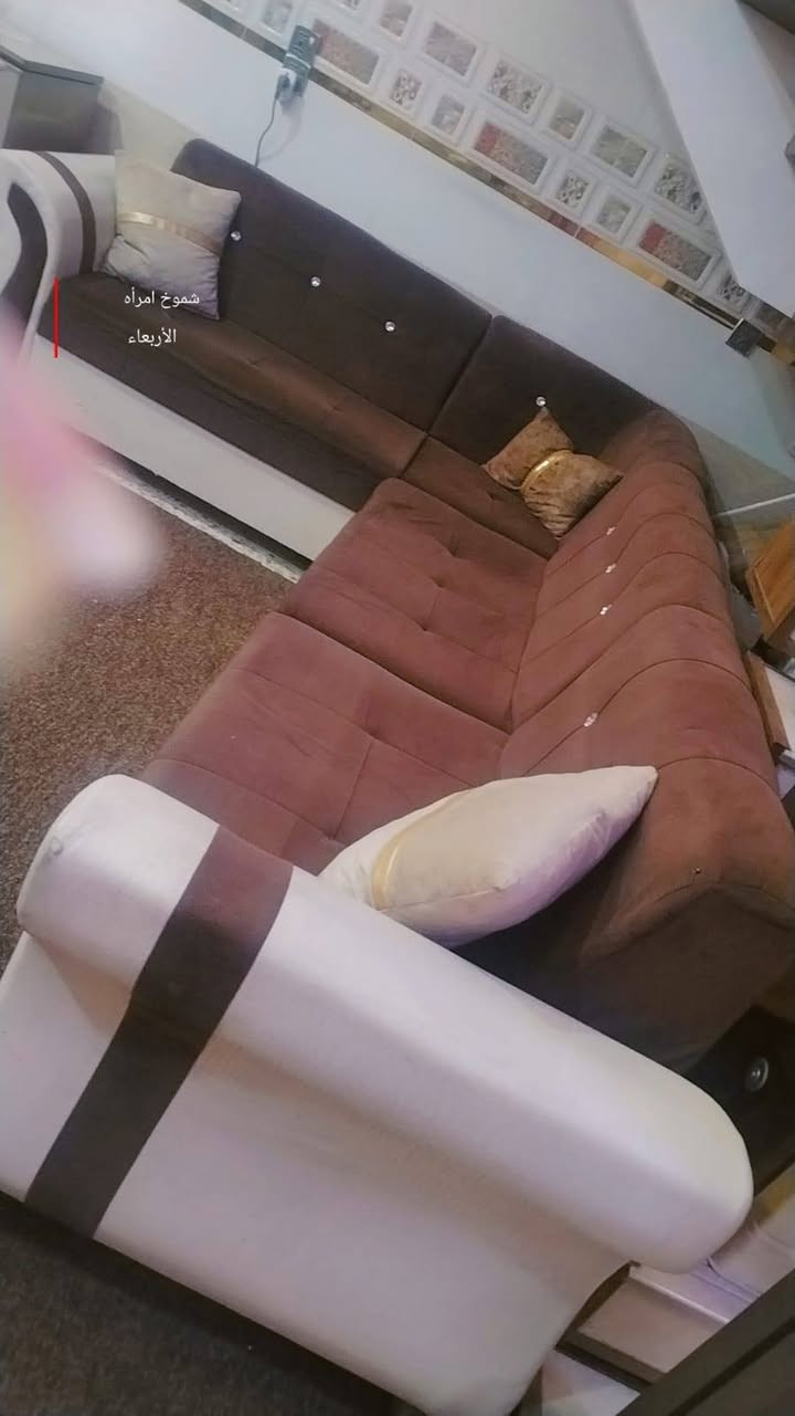 السلام عليكم تخم 10 مقاعد 200 قفله قفله *********** مكان البياع الشهداء
