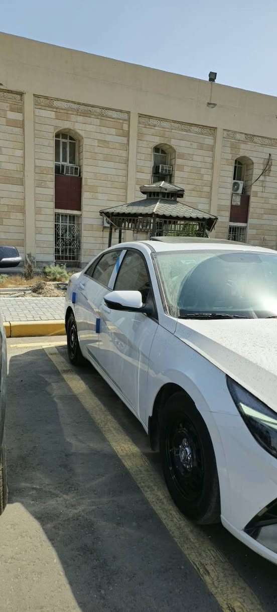 السلام وعليكم النترا ٢٠٢٢ خليجي 
كفاله ما عده قطعتين
فول مواصفات مكينه 2000 
مال اقصاد استقطاع مباشر 
وكاله عامه 
السعر 160 
للاستفسار اتصال على 
***********
*********** البصرة, العراق
