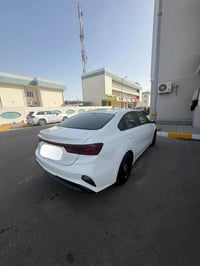 سلام وعليكم كيا سيراتو ٢٠٢٢ محرك ١٦٠٠ سياره كفاله عامه  رقم اربيل  سيا...