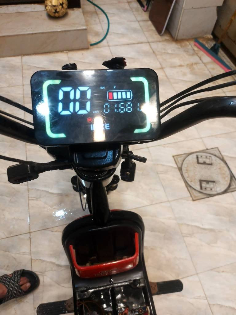دراجة علشحن نقص بطاريات اطارات جديدة بريكات جديدة شاحنة اصلية كهربائيات كلها شغالة دراجة نظيفة الامرايات الجانبية والبايدرات موجودات كوت الكفاءات بستان الجلبي *********** دهل اوران, واسط
