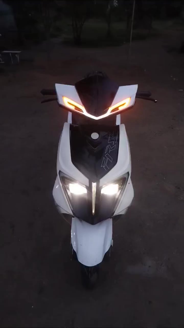 السلام عليكم
دراجة رايسلنك نضافة 100/100تخم تايرات جدد باتري جديد مكفولة من الكهربائيات والمكينة وكلشي السعر٥٥٠ وبيها مجال بسيط مكانها الديوانية قضاء الشامية الشراي يتفضل خاص.


**إذا كنت صاحب هذا الإعلان وتريد حذفه لأي سبب، رجاءا أرسل رسالة إلى الدعم الفني**