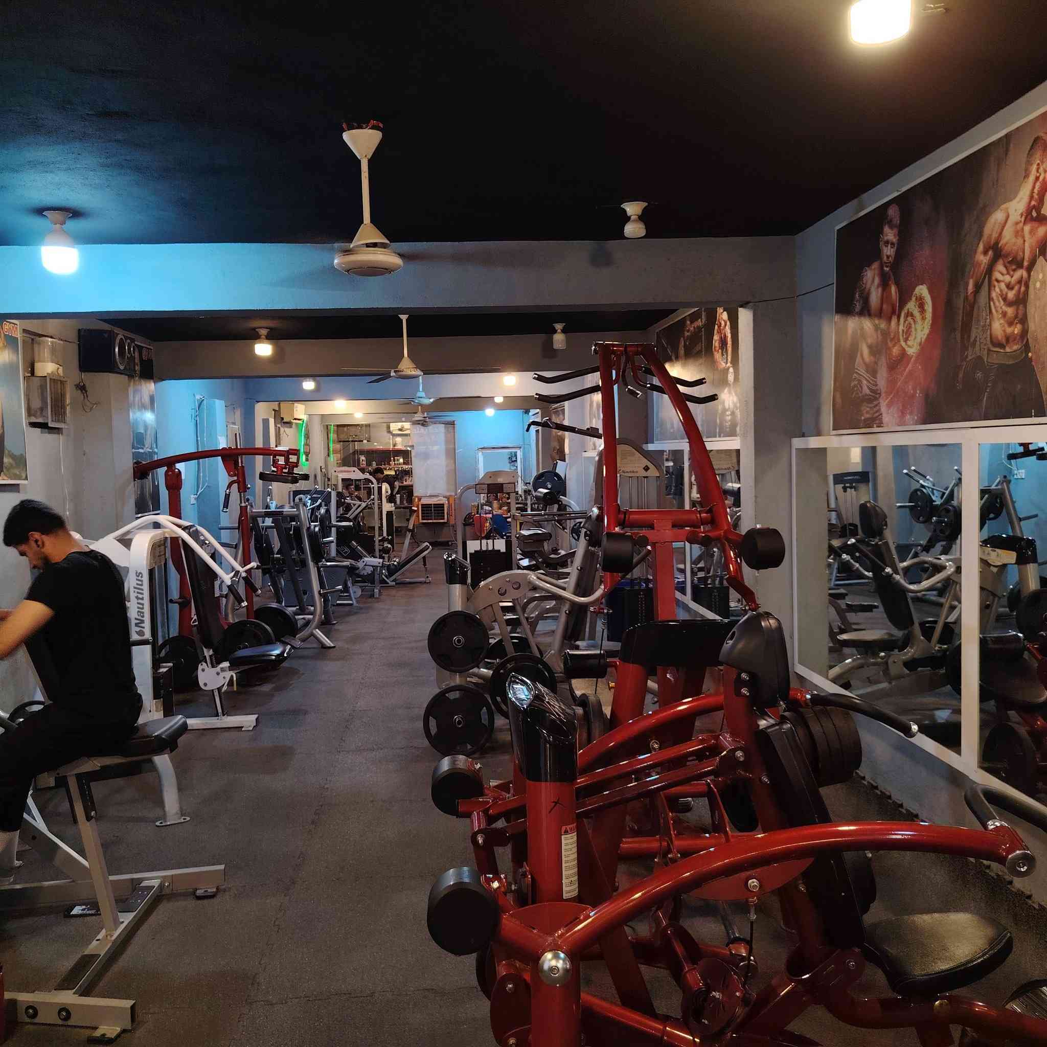 يي تعلن قاعه GAT GyM السبت القادم مصادف 16/5 إسترجاع جم النسائي من سبت القادم وقت من ساعه 8صباحا لحد وحده ظهراً....سعر اشتراك نسائي 35 
اوقات الرجالي من وحده ظهراً لحد 12 منتصف الليل ماعدا يوم جمعه لحد ساعه 10 لليلا.... سعر اشتراك رجالي حديد 30
حديد معه رشاقه 35... موفقيه للجميع 💪


**إذا كنت صاحب هذا الإعلان وتريد حذفه لأي سبب، رجاءا أرسل رسالة إلى الدعم الفني**