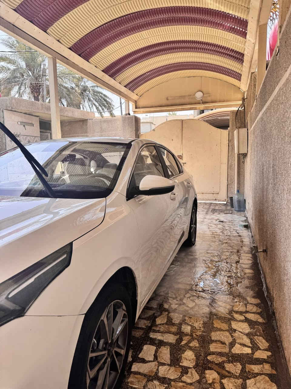 سلام عليكم
K3 للبيع 
موديل 2024 رقمها شمالي اربيل 
ماشيه 52000 كم
السعر: 130 ورقه وبيها مجال 
رقم التليفون:***********
