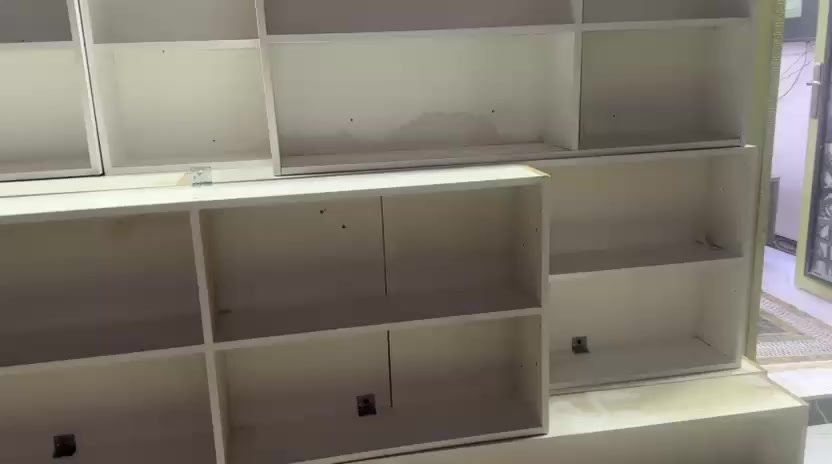 اغراض محل موبايلات كامل
للبيع للاتصال ***********
