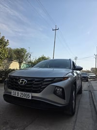 توسان 2024 كلين بدون حادث فول عدا الفتحة .. ماشية 35 فقط  07830585409