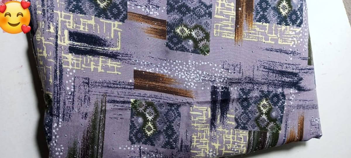 كشمير ايطالي ستراس
توصيل داخل الشطره متوفر 
واتساب 0782 443 8451
