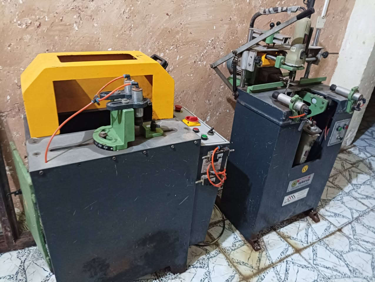 السلام عليكم للبيع معمل bvc. سنكل 5 قطع مع كمبريسر اي استفسار الاتصال على الرقم ***********. ***********. أو على الخاص في بابل الحله
