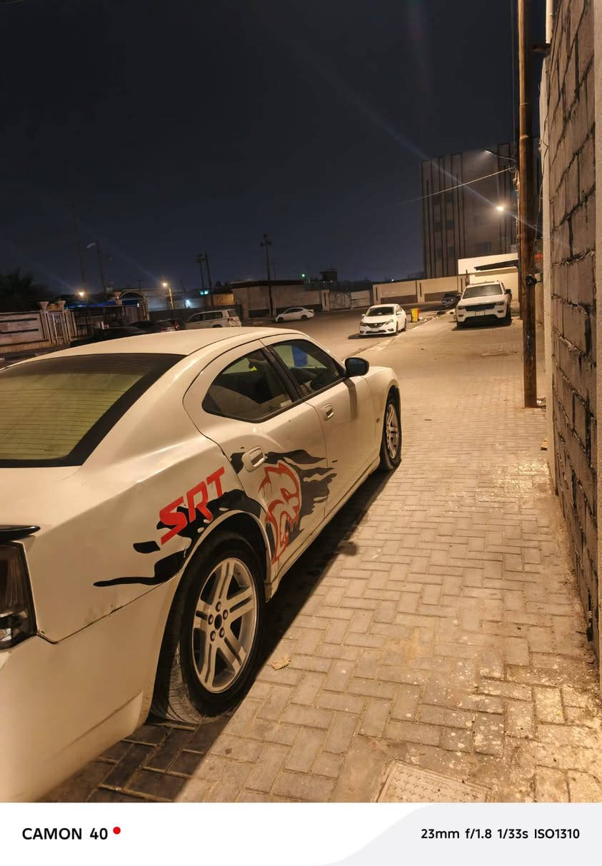 جارجر 2007 ادوات كص جنطة
السيارة بدلت الفيتبم مالتهه وبعد ماشتغلت مرات تشتغل نگرة ثواني وترجع تطفه 
گير مكينه 3.5 تشلع التبليط 
تبريد تدفأه 
كهربائيات لوز 
بديهه حلو مابيهه ضربة قوية للبيع او مراوس حسب القناعة ***********
