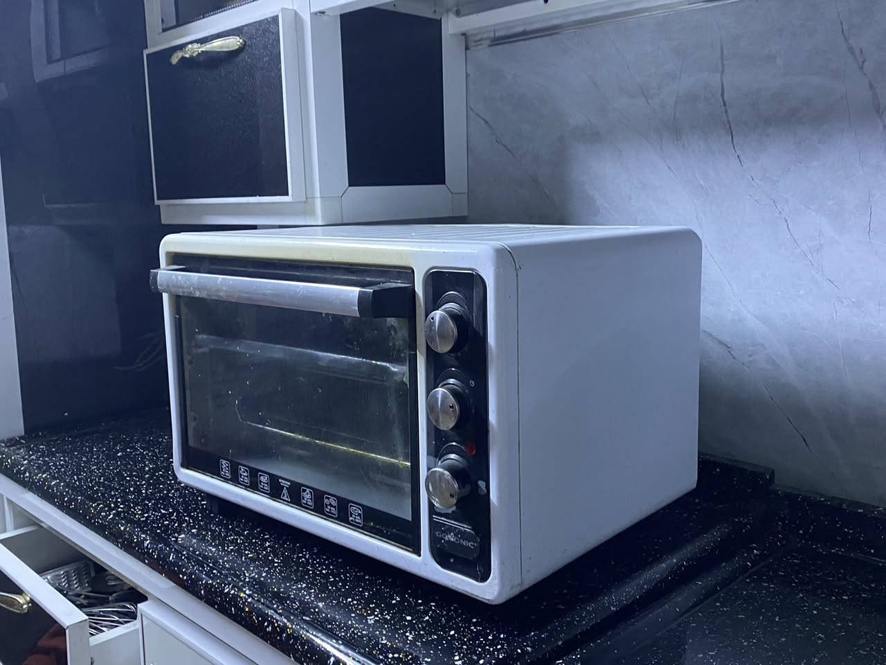 اوفن للبيع فول نضافه //واتساب //***********
