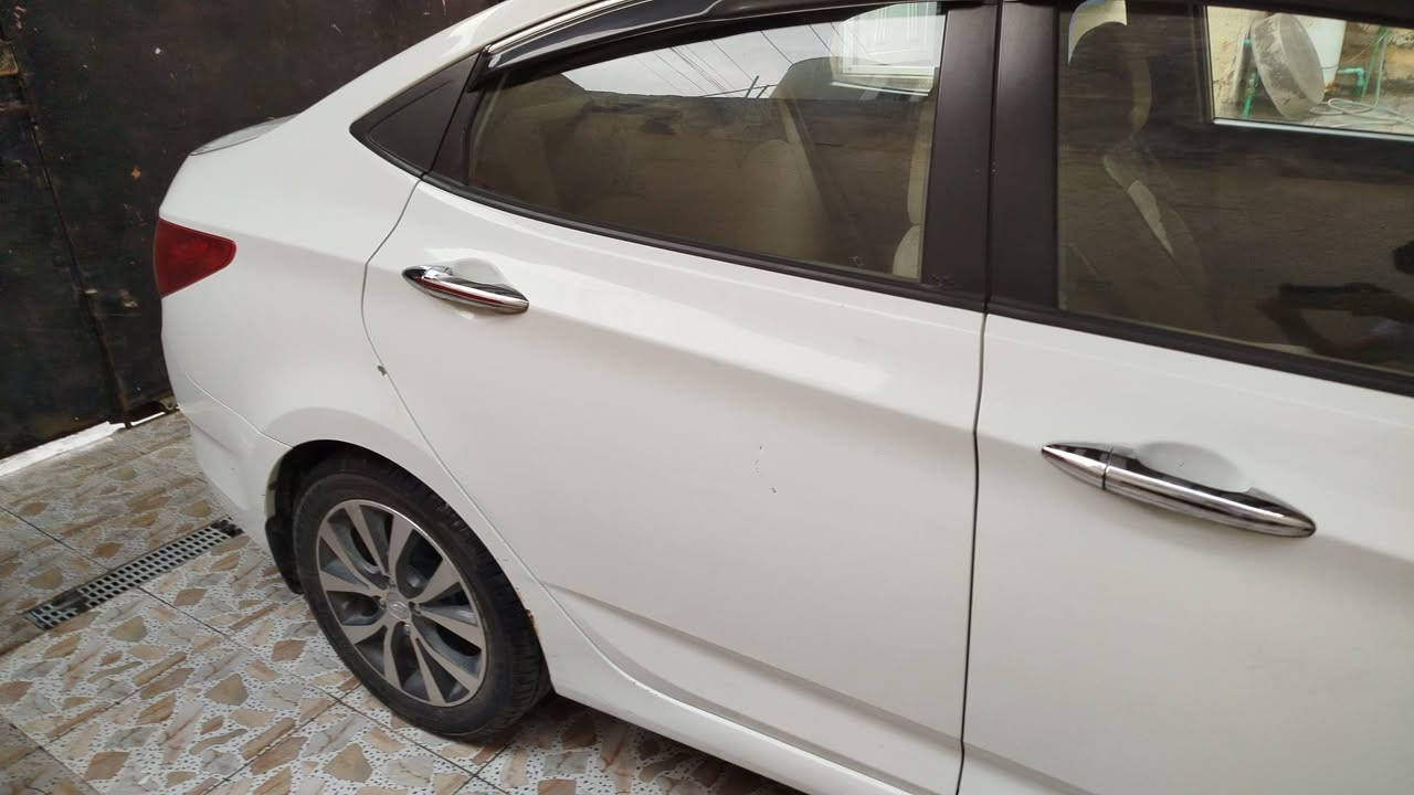 موديل 15 بيه ضربه بلجاملغ الخلفي والسعر 90وبيه مجال رقم ***********
