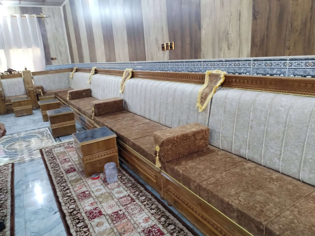 اللهم صل على محمد وآل محمد بفضل الله تعالى هذ العمل تسكام درجه اول الصاج وآلزان الروماني المصري الموديل المغربي من اجواد انواع الاسفنج هاي اكستره ومن اجواد الاقمشة التركي ضمان 10 سنوات إلى مضيف الخال ابو ستار جابر فزيع الخزعلي مضيف العامر بأهله ان شاء الله تلفون *********** واتساب.    العنوان الديوانية الحمزه قرب جامع الحاج حياوي مقابل مشتل جميل ابو فهد نعمل كافة الموديلات الصاج وآلزان الروماني المصري والمودرين @إشارة
