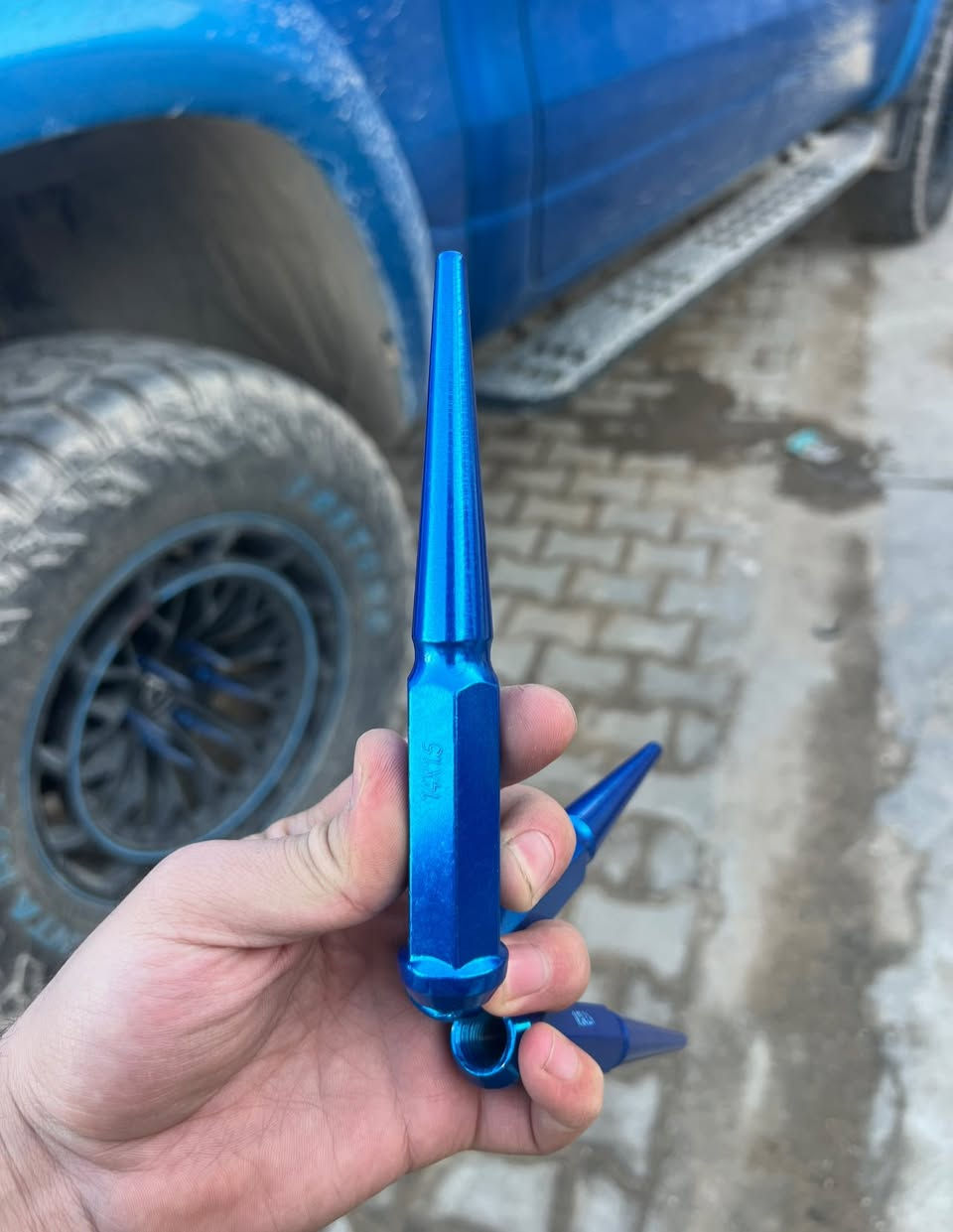 شعندك غراض للبيع نزلوهن بالتعليقات

١/عبوة اصلية موبار  رام شكل جديد ضمان سنه السعر ٢٠٠ الف مع المجال

٢/تخم تاير درجة اولى ٣٥٠ وبي مجال استخدام اسبوع بدون حتى اي شخط 
قياسه ٢٧٥/٥٥/٢٠

٣/ستدات ويل  اصلي امريكي عدد ٦ كل ويل. ( متوفر صبغ اي لون يعجبك تكدر اللون الاصلي ازرق ) السعر ١٥٠ الف

٤/دسكات برمبو ايطالي اصلي  سعر التخم ١٠٧ الف مشكلتهن بيهن شعره صوت بس الصبح  فد شي بسيط كلش
ابيعه بسعر مناسب كلش

٥/هوك خلفي ٢٥ الف

٦/تك ويل قياس ٢٠ يرهم سبير للي يخدمه السعر ١٧٥ الف


**إذا كنت صاحب هذا الإعلان وتريد حذفه لأي سبب، رجاءا أرسل رسالة إلى الدعم الفني**