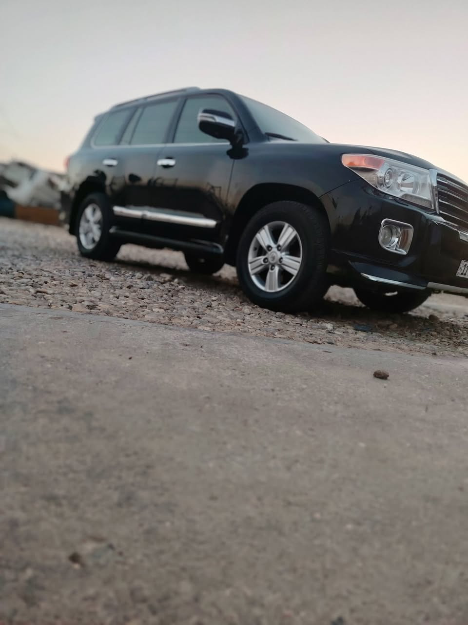 السلام عليكم لاندكروز موديل 2015
بغداد انكليزي ب اسمي

لون اسود

موصفاته

كشن كهربائي

كشن جلد

كامره خلفيه

شاشه جبيره

فتحه سقف

ثلاجه

مري شفط

تبريد خير من الله

بيه بارد بالجاملغ الامامي 

محرك ٣٦٠٠

مكانه بابل الشوملي

***********

***********
