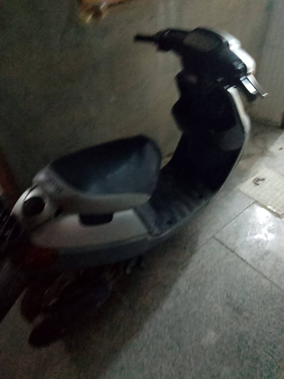 دراجه بطه للبيع نضفيه ما مفتوحه السعر 450وبيه مجال ***********
