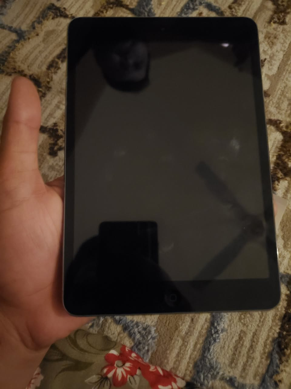 السلام عليكم من رخصت مدير الكروب ايباد ذاكره 32 مال العاب دراسه كلش نضيف ما مفتوح سعر 75 الف جوه السوك مستعجل عليه مكاني تقاطع ابو صيده شراي يتصل ***********
