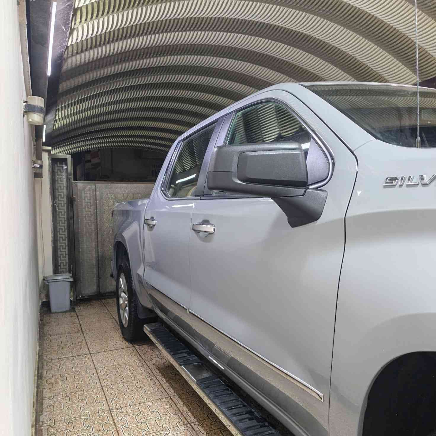 السلام عليكمالسلام عليكم
رجاء اخواني اقرا المنشور قبل لا تتصلون 
الوحش شوفرليت سلفرادو 
للبيع او مراوس حسب الرغبه
موديل 2024
اللون سمنتي المميز 
باب طويل بدي قصير المرغوب
رقم اربيل انكليزي باسمي تحويل
حادثه جدا بسيط  بدون دواخل موجود بل صور
جاملغ امامي بارد مرجع بس بدلته وضميته الابلادي موجود
ايرباك دركه فقط ومبدله دركه ابلاديه مو تصليح وباقي ايرباكات سليمه يعني واحد فقط
سياره كفاله عامه ماعدا جاملغ امامي
مواصفات كوستم معروفه 
بصمه 
تبريد قطعتين
وكشن كهرباء 
جنطه كهرباء
وتشغيل عن بعد
وتحكمات تثبيت سرعه
رادار امامي
تو ويل 
محرك 2/700 
شلعهه طياره تخبل

ولباقي مواصفات معروفه
ماشيه 25 ميل
تخم تاير جديد
سياره بيهه اضافات هواي  من
الامارات
مثل
غلاف جنطه مع درج صعود
دوسات ابلاديه
شباك z71
دوشمه كشنات جلد وكاعيات جلد بلاديه من امارات
تغليف دركه
داش كام اصلي من امارات
درج صعود الى بدي
تغليف استيرن
مع هوك سحب
جك او غراض الاسبير كامل
مكانه بغداد/الكرخ
سعرها 285
*********** بي واتساب
اتصل وبيك خير وتدلل

رجاء اخواني اقرا المنشور قبل لا تتصلون 
الوحش شوفرليت سلفرادو 
للبيع او مراوس حسب الرغبه
موديل 2024
اللون سمنتي المميز 
باب طويل بدي قصير المرغوب
رقم اربيل انكليزي باسمي تحويل
حادثه جدا بسيط  بدون دواخل موجود بل صور
جاملغ امامي بارد مرجع بس بدلته وضميته الابلادي موجود
ايرباك دركه فقط ومبدله دركه ابلاديه مو تصليح وباقي ايرباكات سليمه يعني واحد فقط
سياره كفاله عامه ماعدا جاملغ امامي
مواصفات كوستم معروفه 
بصمه 
تبريد قطعتين
وكشن كهرباء 
جنطه كهرباء
وتشغيل عن بعد
وتحكمات تثبيت سرعه
رادار امامي
تو ويل 
محرك 2/700 
شلعهه طياره تخبل

ولباقي مواصفات معروفه
ماشيه 25 ميل
تخم تاير جديد
سياره بيهه اضافات هواي  من
الامارات
مثل
غلاف جنطه مع درج صعود
دوسات ابلاديه
شباك z71
دوشمه كشنات جلد وكاعيات جلد بلاديه من امارات
تغليف دركه
داش كام اصلي من امارات
درج صعود الى بدي
تغليف استيرن
مع هوك سحب
جك او غراض الاسبير كامل
مكانه بغداد/الكرخ
سعرها 285
*********** بي واتساب
اتصل وبيك خير وتدلل
