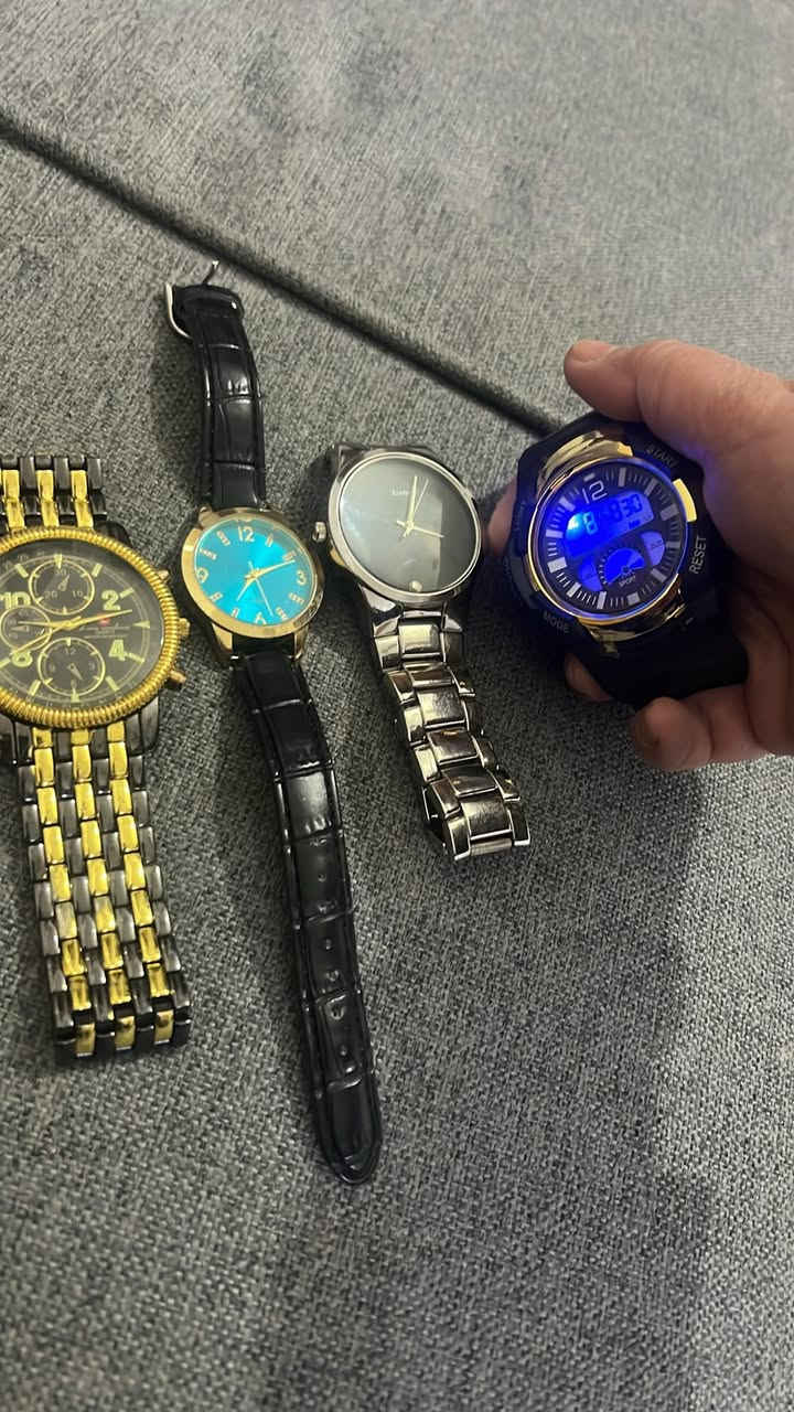 شلعة ساعات للبيع نطوني سعر وبالعافيه وبيهم ماركات


**إذا كنت صاحب هذا الإعلان وتريد حذفه لأي سبب، رجاءا أرسل رسالة إلى الدعم الفني**