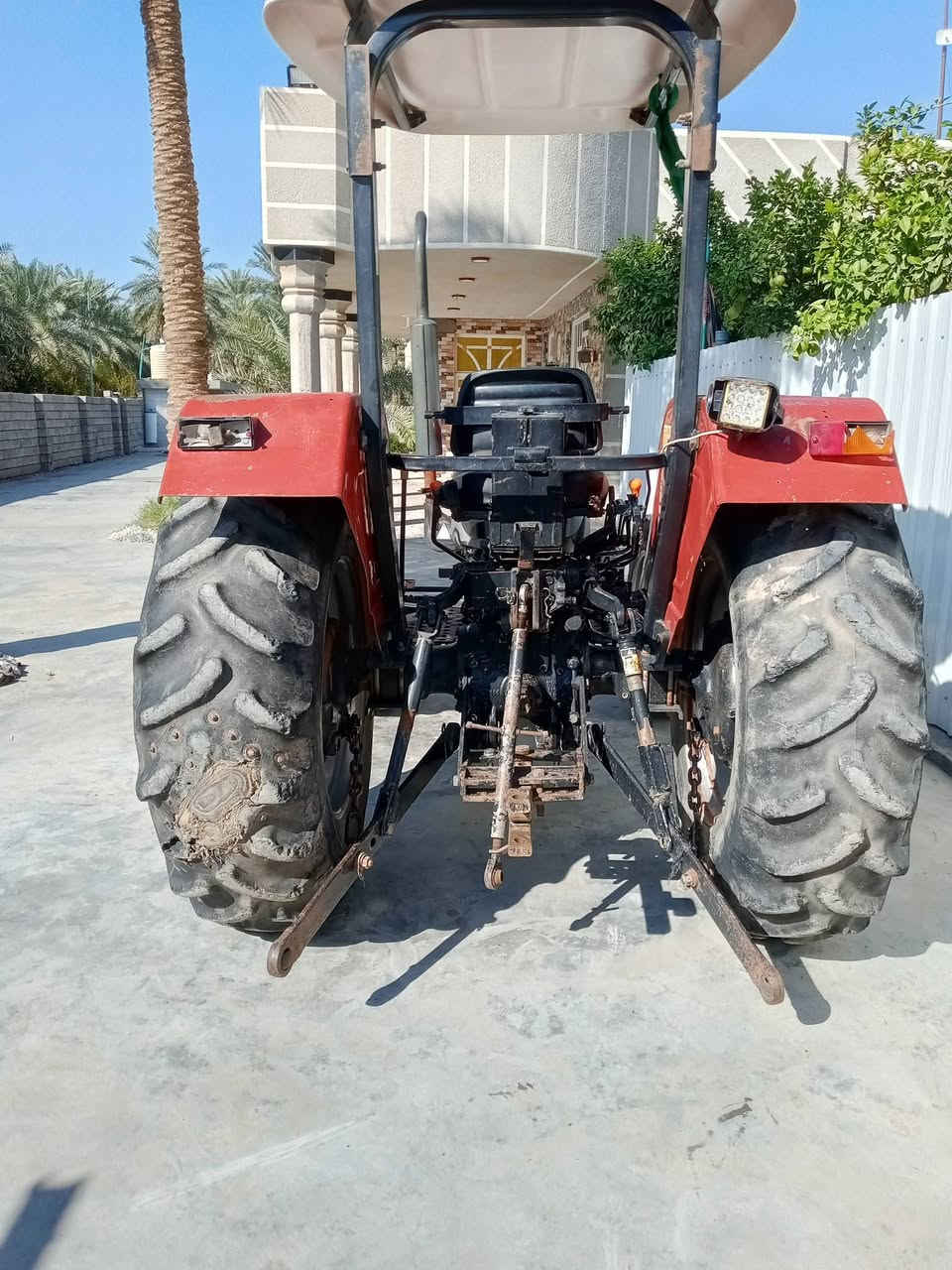 السلام عليكم
للبيع مكينة نوع كيسي هندي 
حجم JX75
مكينة على وضع الشركة 
المكان واسط الصويرة 
للاستفسار /***********
